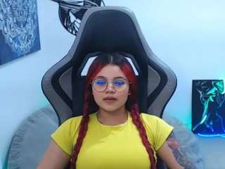 ScarlettHudsson nude on live sex chat