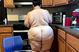 tillymarie34 naked strip on webcam for live sex chat