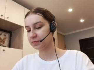 WandaBreed nude on live sex chat