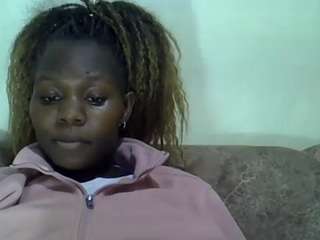 Cute-wendo18 nude on live sex chat