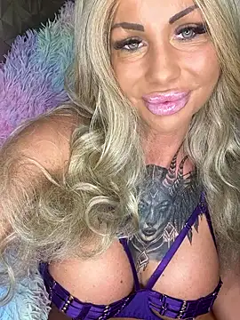 Dutchhbarbie naked strip on webcam for live sex chat