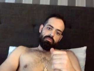 Gucciyoshy nude on live sex chat