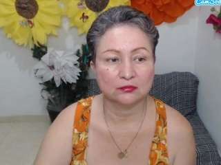 JENNIFER nude on live sex chat