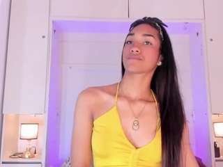 AnaihCollins nude on live sex chat