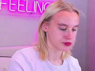 Carolin nude on live sex chat
