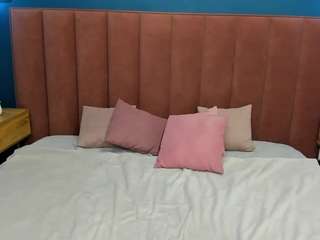 Emmaadorablle nude on live sex chat