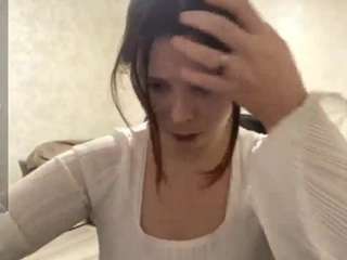 MildredGawne nude on live sex chat