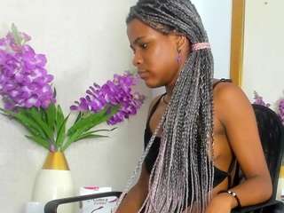 Tinkeerbell nude on live sex chat