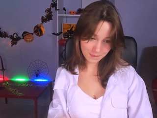 Esma-shine nude on live sex chat