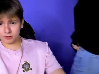 Jina-toys nude on live sex chat