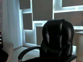 MaiaCollins nude on live sex chat