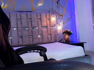 MilfIsabella nude on live sex chat