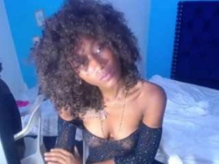 Nnocent-sexy-lady nude on live sex chat