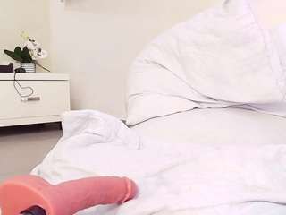 Sassy Girl nude on live sex chat
