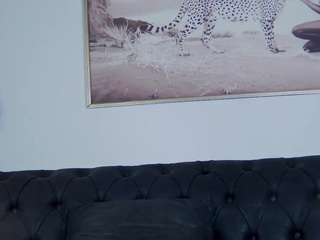 Tania44b nude on live sex chat