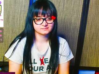 Trixiedoescamcam nude on live sex chat