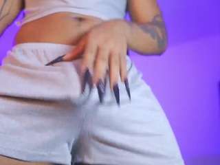 AMBER nude on live sex chat