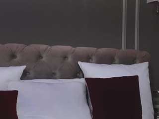 AnnieStyles nude on live sex chat