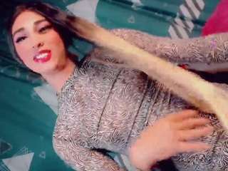 KataleyaBigCock nude on live sex chat