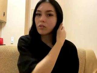 LeaCecchini nude on live sex chat
