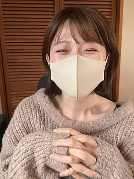 momo_yuipu naked strip on webcam for live sex chat