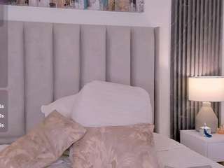 Novacyysantos nude on live sex chat