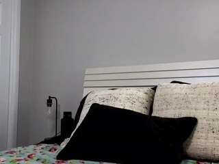Princessfin nude on live sex chat