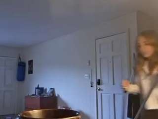Angelbabyyyx nude on live sex chat