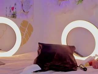 EmmaDuque nude on live sex chat