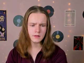 Leo-void nude on live sex chat