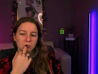 Maddycats nude on live sex chat