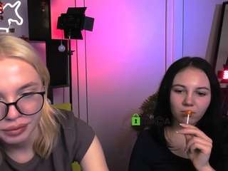 Sendi-cais nude on live sex chat