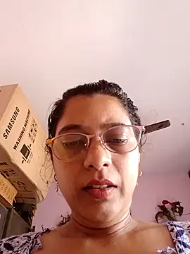 thanusi_2 naked strip on webcam for live sex chat