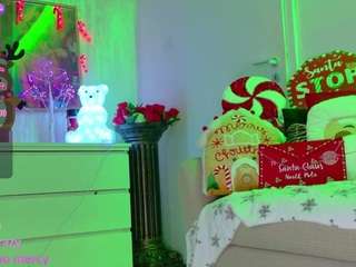 TiaBelle nude on live sex chat
