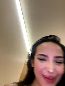 VitoriaCarusso naked strip on webcam for live sex chat