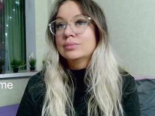 You-dreams nude on live sex chat