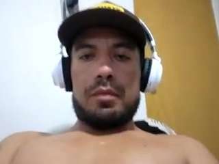 Brandoncarlosa1 nude on live sex chat