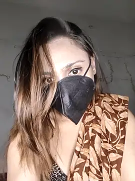 HONEY_BEBS naked strip on webcam for live sex chat