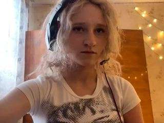 JaynaBoaz nude on live sex chat