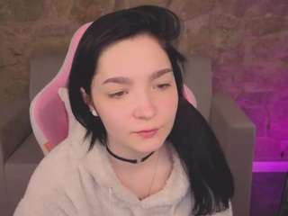 LindaSweetiest nude on live sex chat