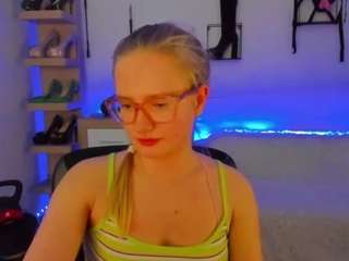 NancySTAR nude on live sex chat