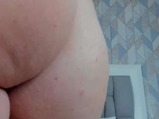 Anaiscooper10 nude on live sex chat