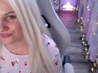 Bellastar84 nude on live sex chat
