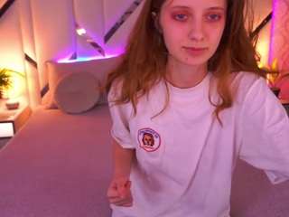 CuteeFoxy nude on live sex chat