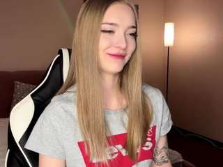 Eva nude on live sex chat
