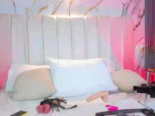 MarelynSummer nude on live sex chat