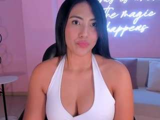 Natalie Lewis nude on live sex chat