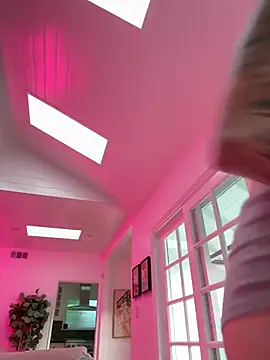 SallyDinosaur naked strip on webcam for live sex chat