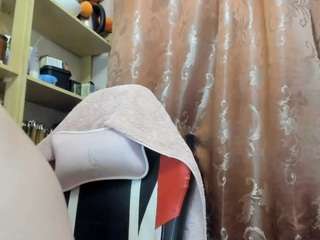 Seductive_She_Wolf nude on live sex chat