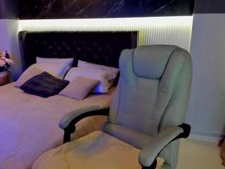 WowMaya nude on live sex chat